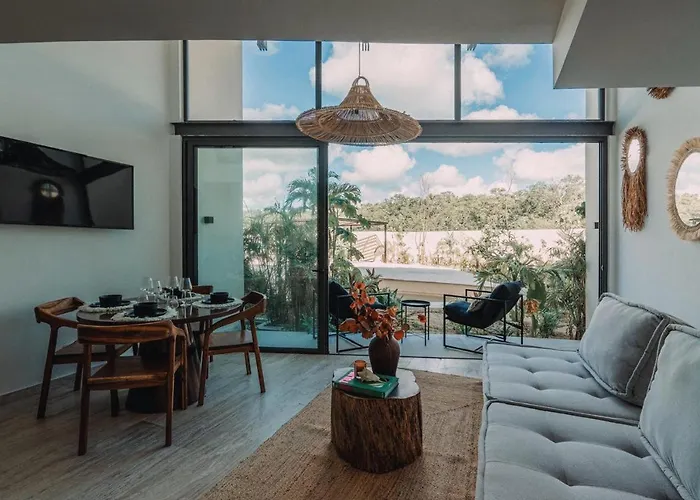Leneva Loft *