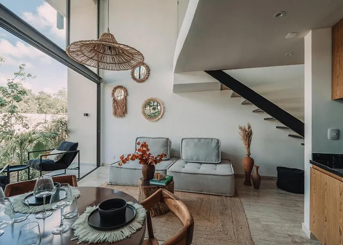 Leneva Loft *